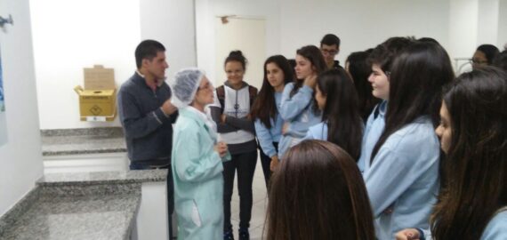 VISITA DOS ALUNOS DAS TURMAS DO PRIMEIRO ANO DO ENSINO MéDIO AO CAMPUS ALTO DO UNIFESO