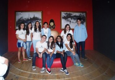 Ensino Fundamental II visita exposição de Salvador Dali e Ursos Camaradas